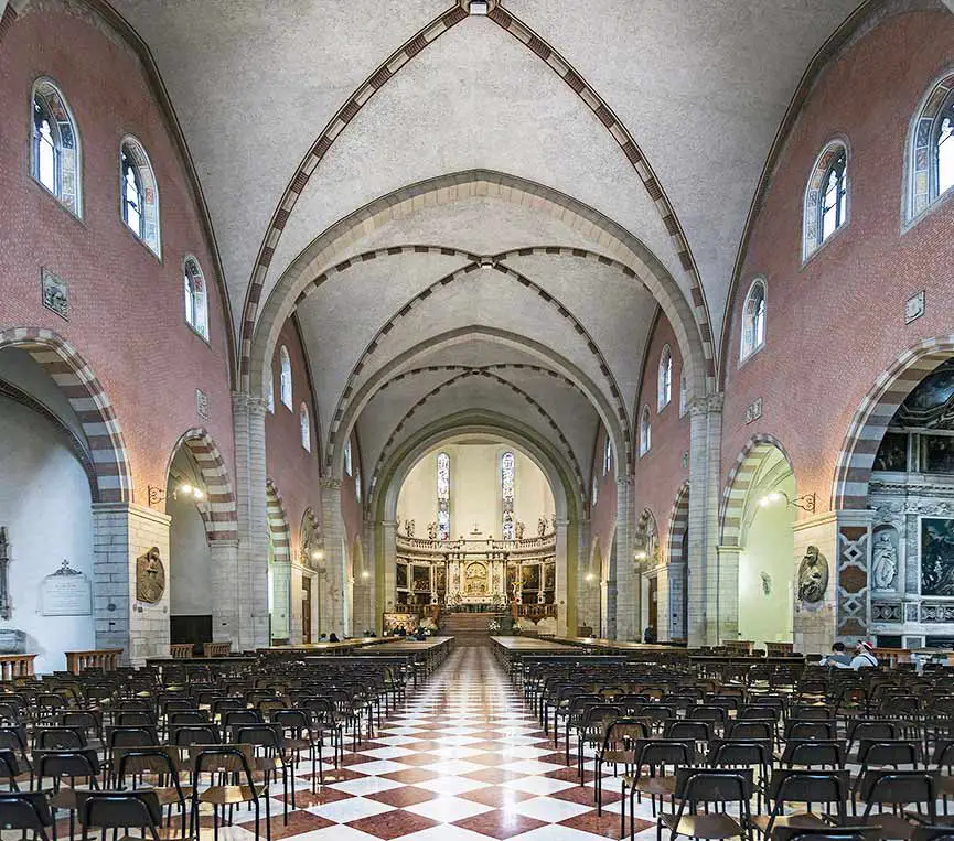 Interno della Cattedrale di Santa Maria Annunciata di Vicenza
