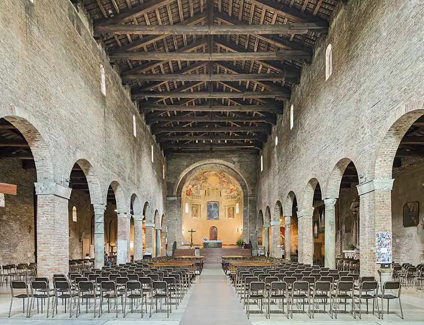 Interno della Basilica dei Santi Felice e Fortunato di Vicenza